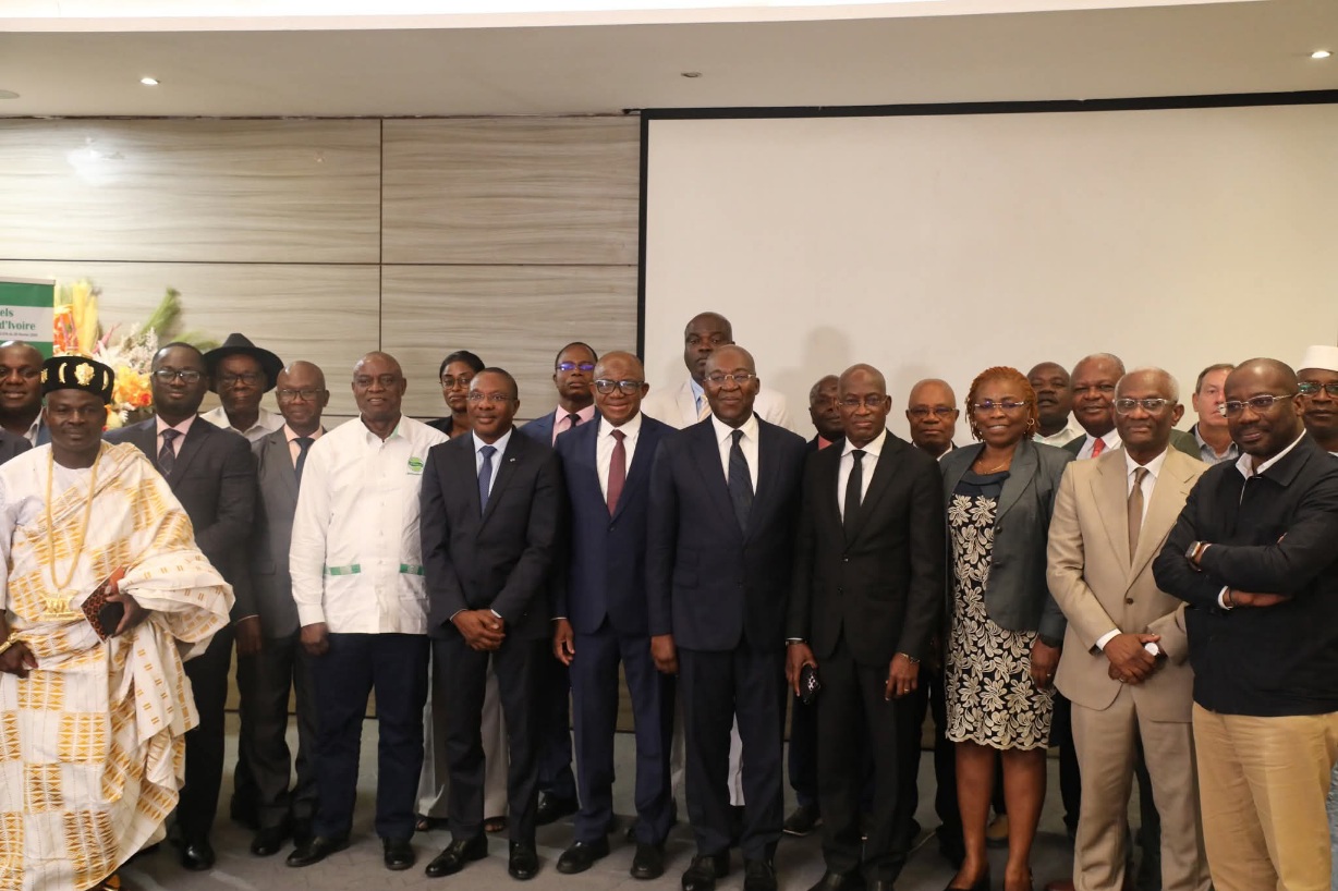 CÔTE D'IVOIRE- FILIÈRE HÉVEA : CHARLE-EMMANUEL YACÉ RECONDUIT À LA TÊTE DE L'APROMAC POUR UN NOUVEAU MANDAT DE TROIS ANS.