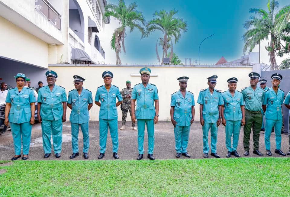 CÔTE D'IVOIRE - PROMOTION DE FIN D’ANNÉE 2025 : LA DGFF HONORE SES OFFICIERS PROMUS