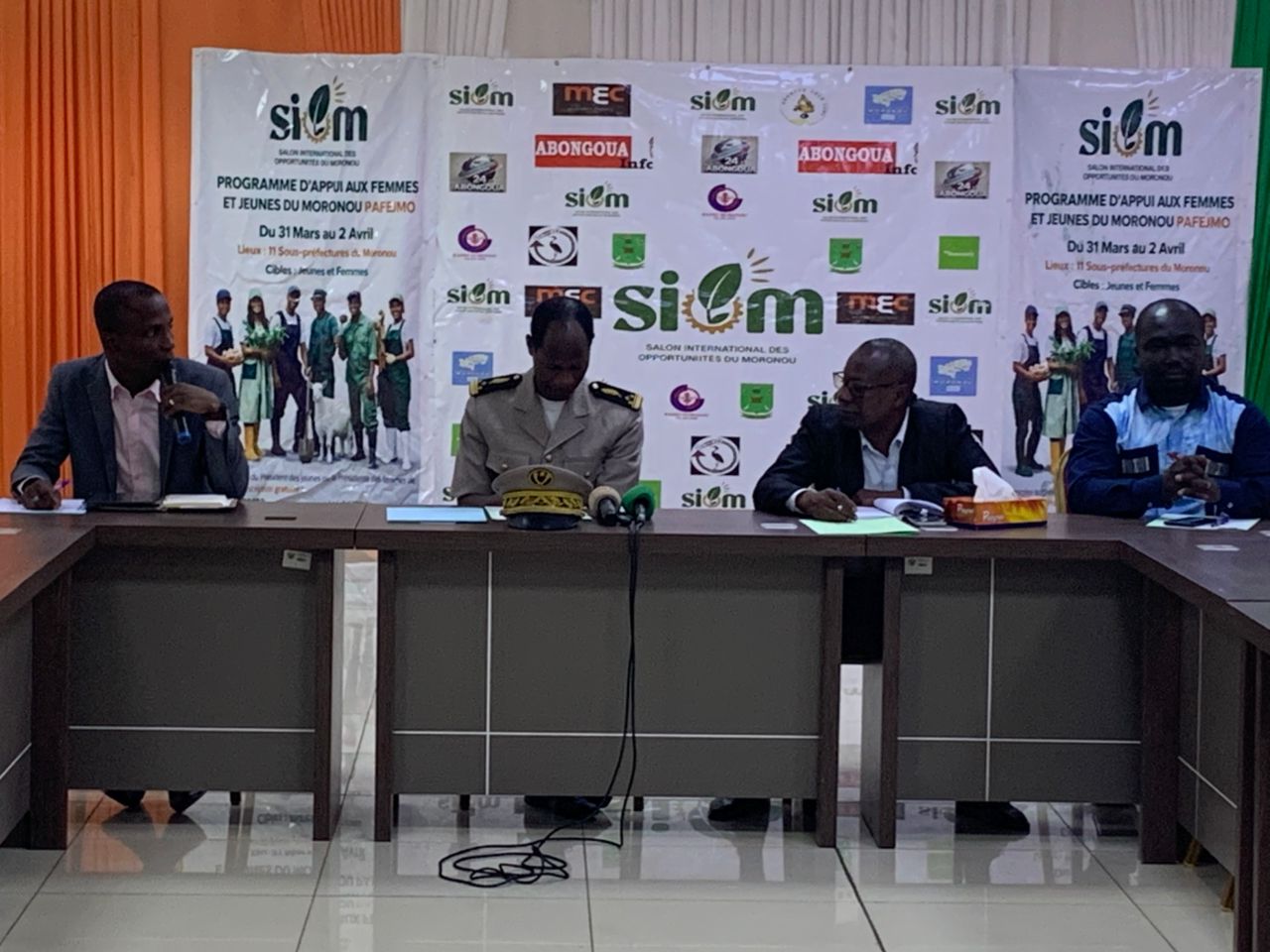 CÔTE D'IVOIRE-MORONOU : LE SIOM 2026 ENGAGE LE DÉBAT SUR L’ORPAILLAGE ILLÉGAL ET LA FORMALISATION DU SECTEUR MINIER