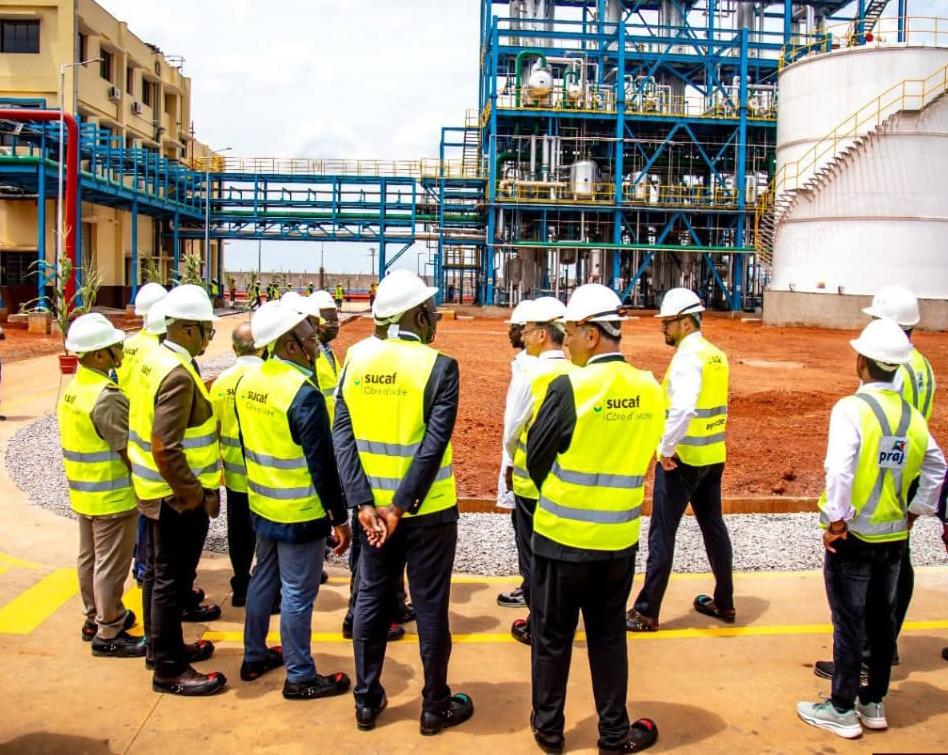 CÔTE D'IVOIRE- AGRO-INDUSTRIE : BRUNO KONE INAUGURE UNE DISTILLERIE MODERNE A FERKE 2, LEVIER DE TRANSFORMATION AGRICOLE